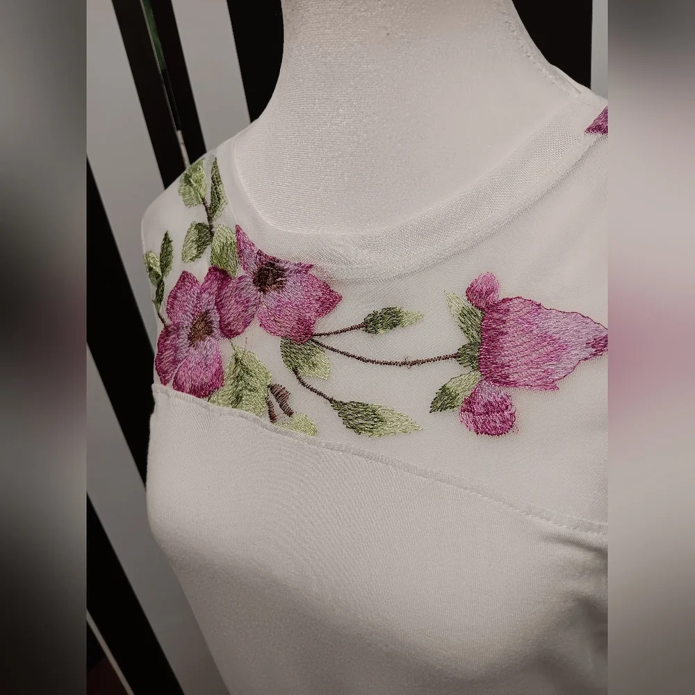 Pebble and stone tank top - Picture 7 of 13
